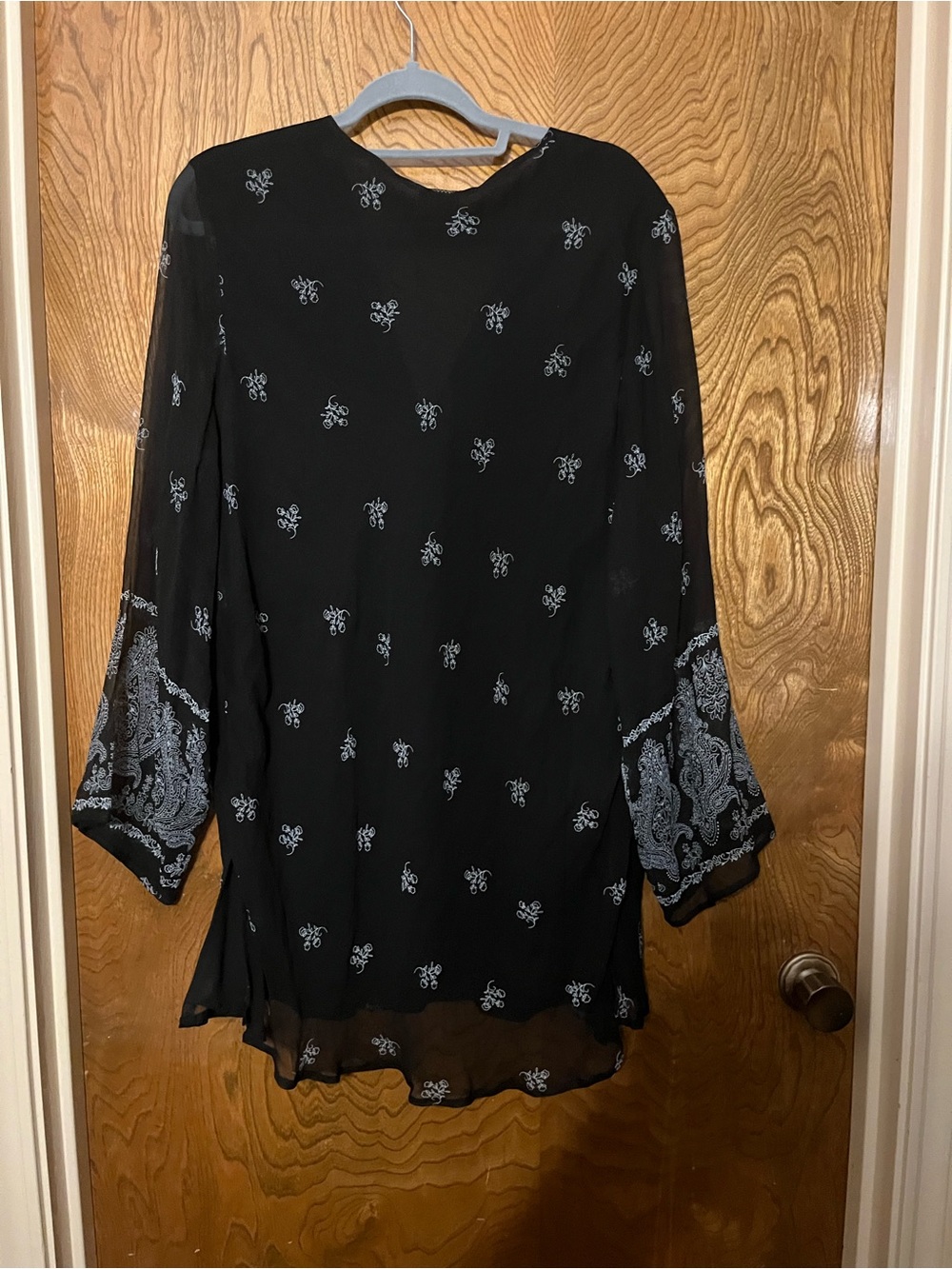 Black Paisley V-Neck Tunic Top with Silver Print - Picture 4 of 4